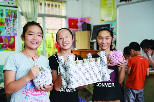 龙胜小学生开展\