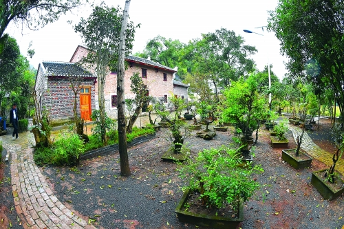 改善农村人居环境建设美丽桂林·花园农家