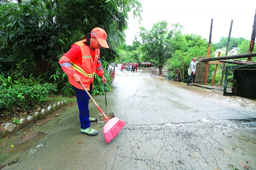 改善农村人居环境 建设美丽桂林·环保卫生 - 