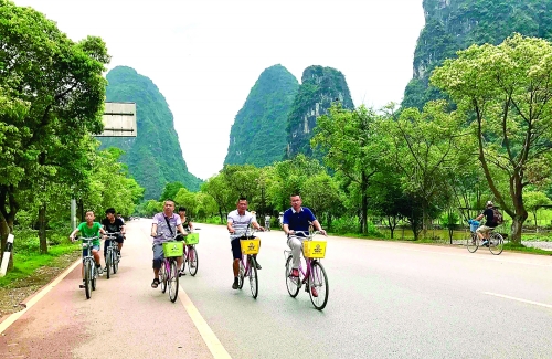 阳朔十里画廊、遇龙河景区试行交通管制