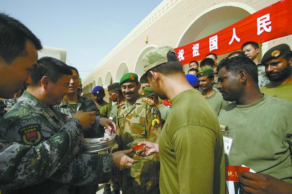 中国直升机救援队飞抵巴基斯坦执行救灾任务