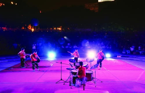 小乐队的摇滚童话 - 桂林晚报社数字报刊平台