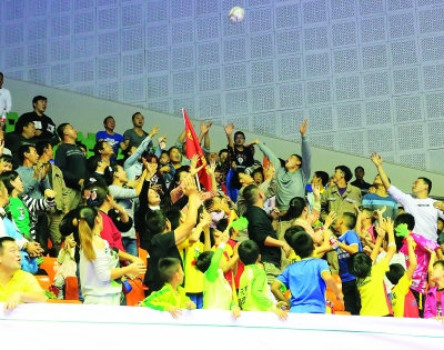 第十九届桂林五人制足球赛圆满闭幕 - 桂林晚报