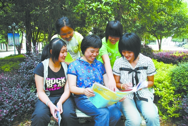 董慧群 努力改变贫困孩子命运的教师_桂林生活网新闻中心