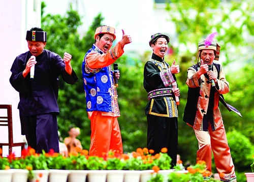 永福是彩调之乡,节目自然少不了它.